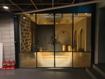 AU TOWER 건물 사진