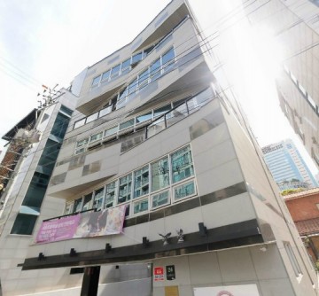 카라얀타워 건물 사진