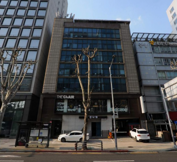 정글빌딩 건물 사진