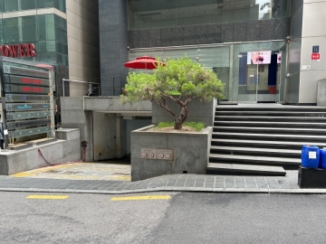 본느빌딩(전 플래티넘빌딩) 건물 사진