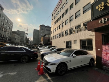 중동빌딩 건물 사진