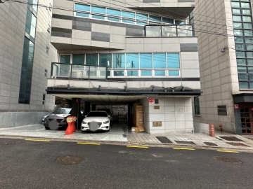 카라얀타워 건물 사진