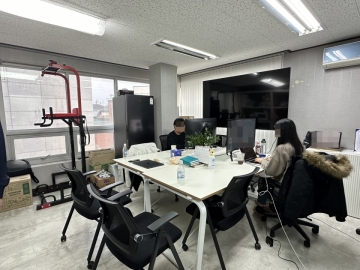 카라얀타워 건물 사진