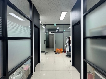 율림빌딩  건물 사진