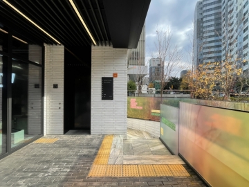코너19 건물 사진