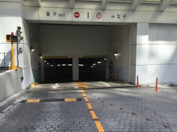 KB라이프타워(구, 푸르덴셜타워) 건물 사진