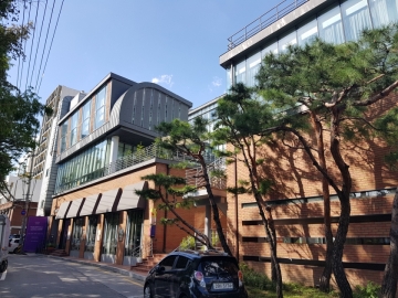 유니베라빌딩 건물 사진