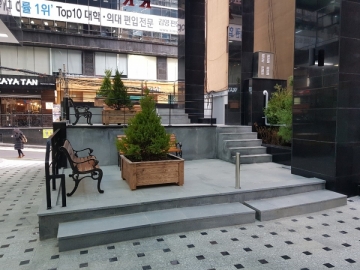 강남역KR타워 건물 사진