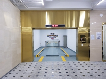 강남역KR타워 건물 사진