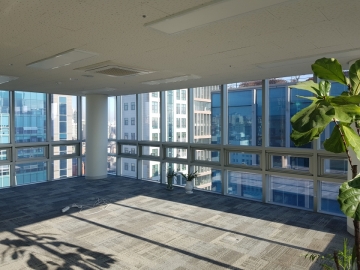 75th Avenue(애비뉴) 건물 사진