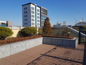 75th Avenue(애비뉴) 건물 사진