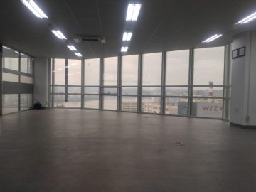 W Tower 건물 사진