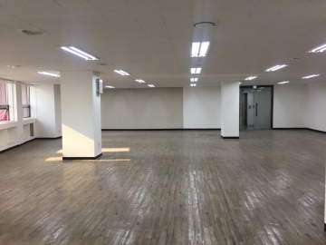 라메르빌딩(구, 홍익빌딩) 건물 사진