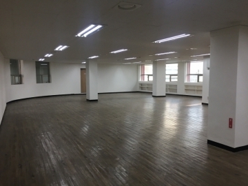 라메르빌딩(구, 홍익빌딩) 건물 사진